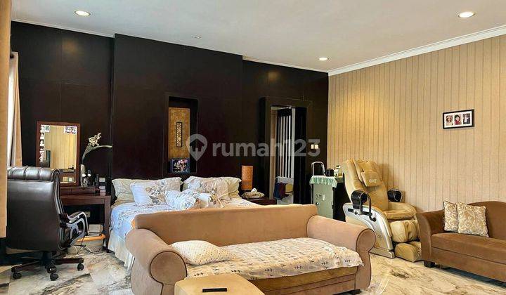 New Rumah Mewah Finishing Marmer Dekat National Hospital 2