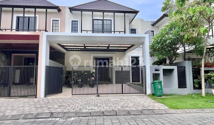 Lingkungan Rapi Furnished Dekat Pakuwon Mall Ada Kolam Renang