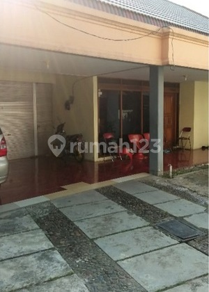 Rumah Asri strategis dkt fasum kampus, mall di Kemanggisan. 16191 2