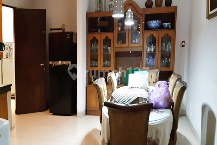 RUMAH MEWAH LINGKUNGAN BAGUS SIAP NEGO DI TAMAN ARIES. 15538 2