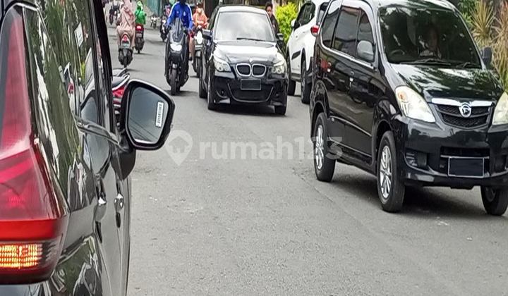 Rumah Lama di jalan utama dan hidup Bisa Buat Usaha di Meruya. 15612 2