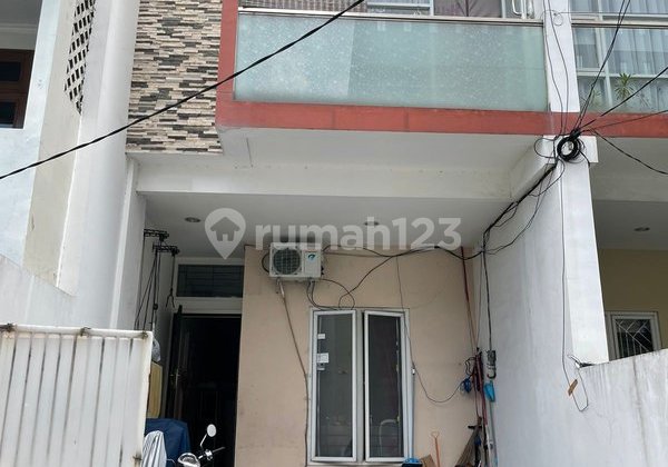 Rumah Lok. Super Dkt Universitas, mall di Tanjung Duren. 20411