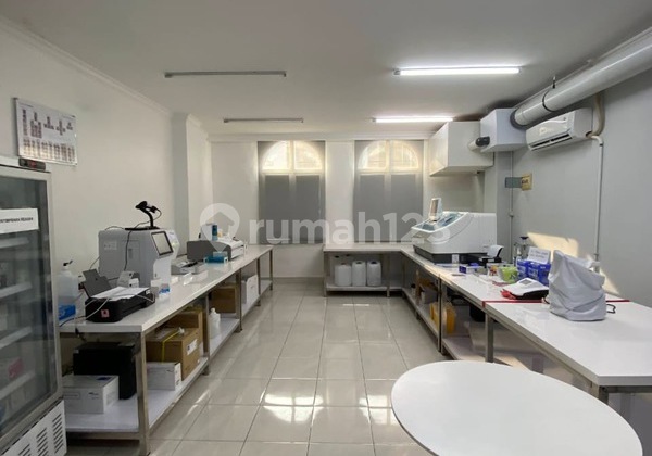 Ruko Patal Senayan Nego Sampai Jadi di Senayan. 20416