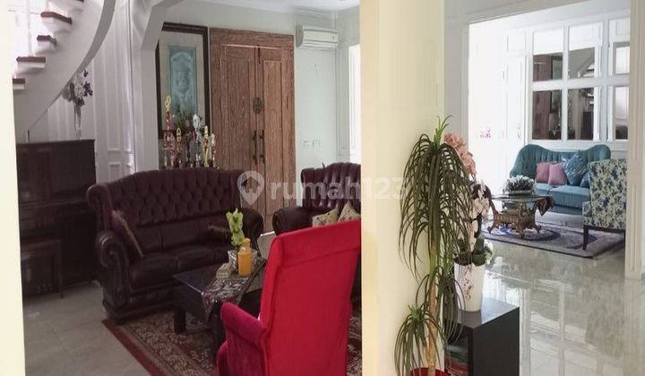 Disewakan Rumah Tinggal Mewah , Kawasan Elite, Full Furnished, 2 Lantai di Kemanggisan, Jakarta Barat ga15803 hr  8