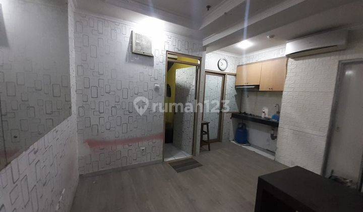 Ga15810 Hr, Dijual Apartemen 1 BR View Pool, Lokasi Strategis di Kebon Jeruk, Jakarta Barat 2
