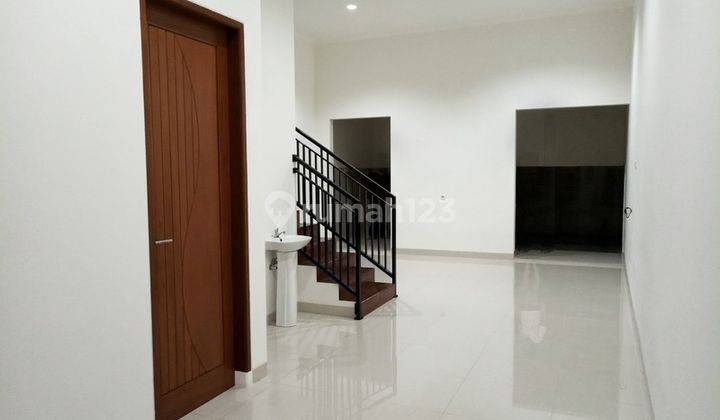 Rumah Dijual Plafon 4mtr Kwalitas Bagus di Duri Kepa, Ga14561  2