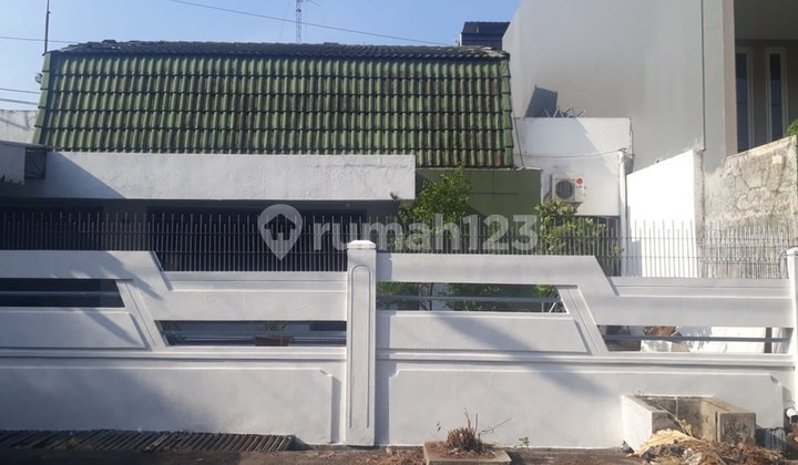 Rumah Aman, Tenang, Jarang Ada Dalam Komplek Di Kemanggisan. 0836