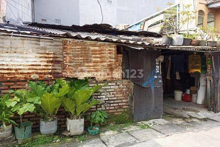 Tanah di Green Ville, Jakarta Barat SHM 135 m² 1
