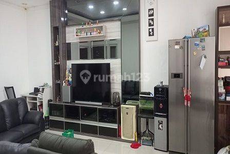 Rumah Dijual 3lt Dkt Kampus, Mudah Diakses di Tanjung Duren.16002 2