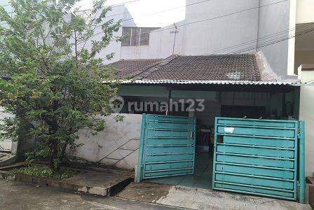 Rumah 2lt Hrg Menarik, Lingk. Aman, Tenang di Green Garden. 16005 2