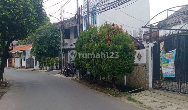 Dijual Cepat Tanah di Jalan 2 Mobil, Luas 252m2, di Tomang. 20450 2