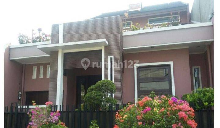 Rumah modern minimalis taman asri, siap huni di Green Ville. 0692 1