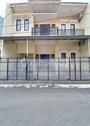 Rumah kokoh berkualitas favorit utk tinggal di Tanjung Duren. 20679