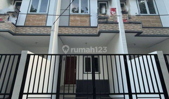 Rumah Indent Bisa Utk Usahajln Lbr Strategis di Taman Ratu. 16022 1