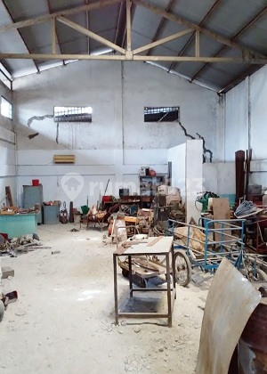 Gudang 1lt, Shm, Lwt Truk Engkel Atau Double, di Kalideres. 15944