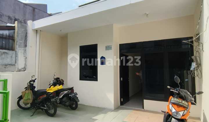 Rumah baru Renov. lingk. tenang, aman di Tanjung Duren. 20665 2