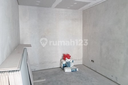 Rumah baru split level dlm komp. di Taman Alfa Indah. 20690 2