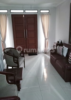Rumah Nyaman Dan Tenang Dlm Komplek Akses Mudah di Bintaro. 16126 2
