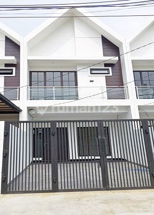 Rumah baru gress mudah diakses jalan lebar di Meruya. 161911 Rumah baru gress mudah diakses jalan lebar di Meruya. 161911