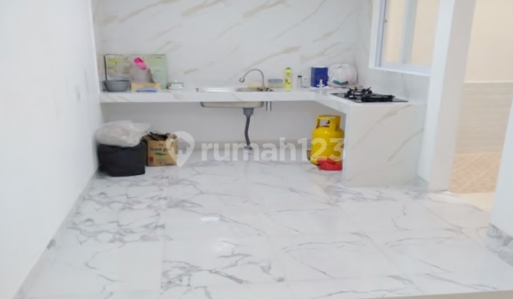 Rumah Hdp Utara 6KT Lingk. Tenang Dan Aman di Green Ville. 14971 2