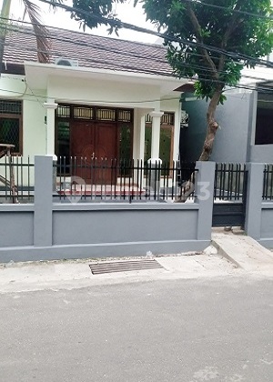 Jual Rumah bagus di Kemanggisan semi furnished, jln lbr. 16155