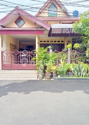 Rumah Asri di Bintaro, Dlm Komplek Lingk. Tenang Dan Aman. 16125