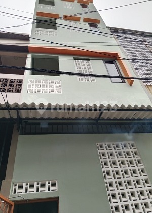 Kost baru sdh running dkt terminal mdh diakses di Jelambar. 16077