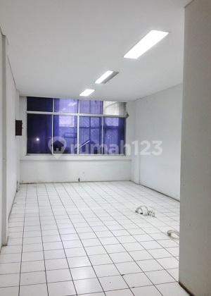 Ruko Bagus, Hadap Timur di Gunung Sahari, Jakarta Pusat. 14838 Ruko Bagus, Hadap Timur di Gunung Sahari, Jakarta Pusat. 14838