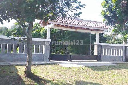 Villa 2lt Halaman Luas, Asri, Full Furnish di Bojonggede. 15447 2