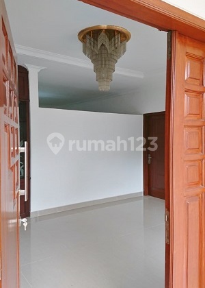 Spacious semi-furnished house on a wide road, strategically located in Metro Permata. 16195