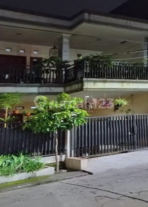 Rumah dlm Komplek Lingkungan Aman mudah diakses di Ciledug. 15764 2