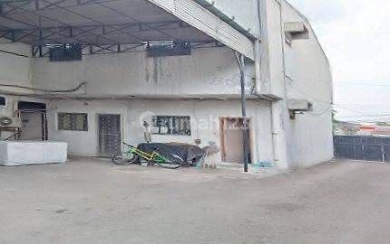 Sewa Gudang dan kantor parkir luas, jln 3mb di Kebon Jeruk. 16148 2
