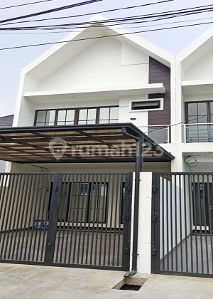 Rumah Baru Gress Mudah Diakses Jalan Lebar Link. Tenang dan Aman di Meruya. 161911 Rumah Baru Gress Mudah Diakses Jalan Lebar Link. Tenang dan Aman di Meruya. 161911