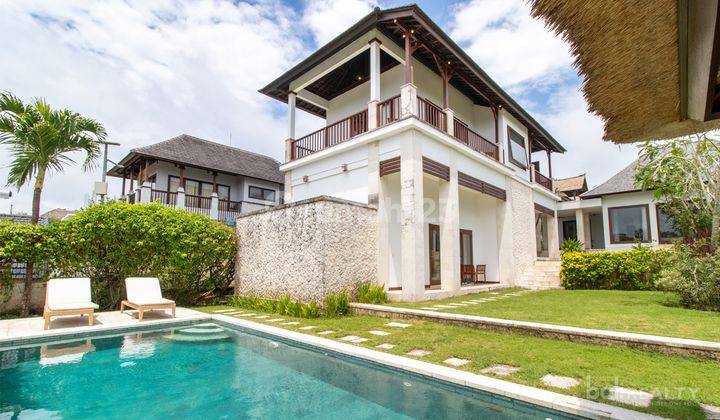 Spacious And Stunningly Designed 3 Bedroom Villa With Sea Views In Nusa Dua 2264 A 1