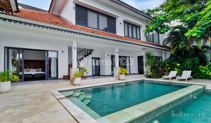 Iconic Joglo style 6 Bedroom Freehold Villa On 20 Are In Canggu A Premium Investment Opportunity 2655 L 2