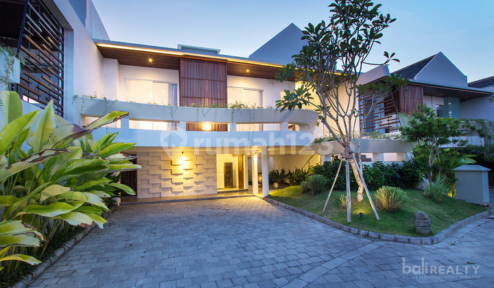 Freehold Two-Bedroom Villa With Ocean View And Proven Rental Performance In Ungasan - 2883 -Aa