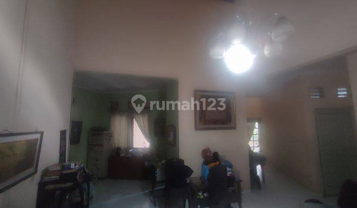 Di Jual Rumah Standar Tanah Luas, Di Anggrek Loka - Bsd, Serpong - Tangsel 2