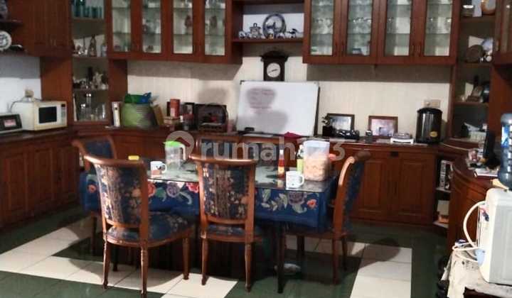 For Sale: A House in a Beautiful & Comfortable Environment at Migas 44 Complex, Kemanggisan Ilir, Slipi - West Jakarta 2