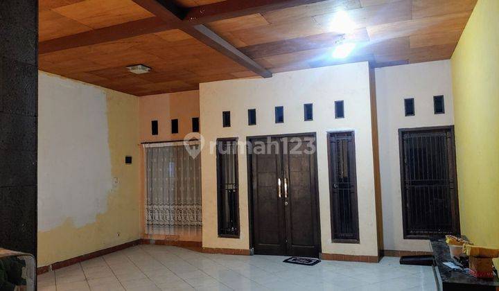 Rumah 2 lt  elegan, mewah di pusat kota Jakarta 1