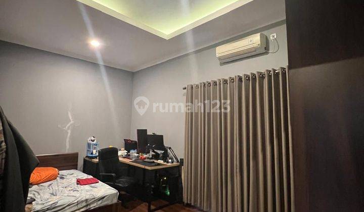 Di Jual Rumah Modern 2 Lt, Di Taman Crisan, Bsd - Tangsel . 2