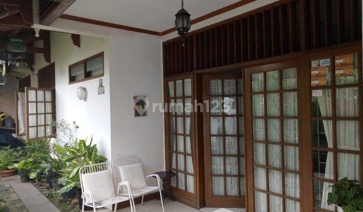 Di Jual Rumah Antik, Halaman Luas Di Jln Delman, Jaksel 1