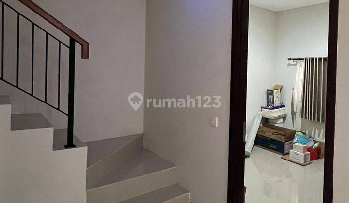 Rumah Minimalis Modern 2 Lt, Di Vanya Park - Bsd 2