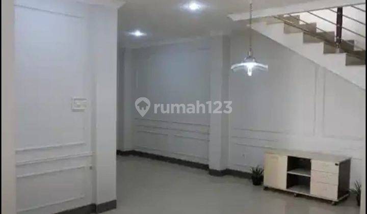 Di Jual Rumah Modern, Baru 2 Lt Di Lingkungan Aman, Nyaman Di Bsd City 1