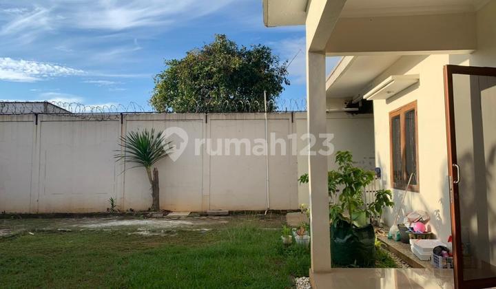 Di Jual Rumah Modern, Bagus, Terawat Dengan Halaman Luas, Parkir Banyak Di Cimanggis - Depok