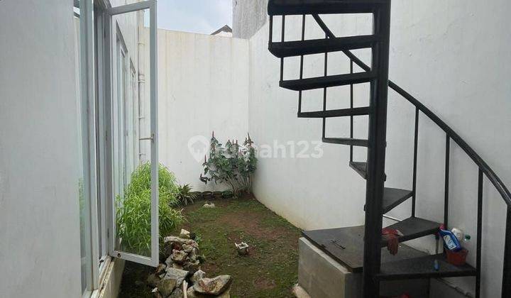 Di Jual Rumah Modern Tropis Di Kencana Loka, Bsd City- Tangsel 2