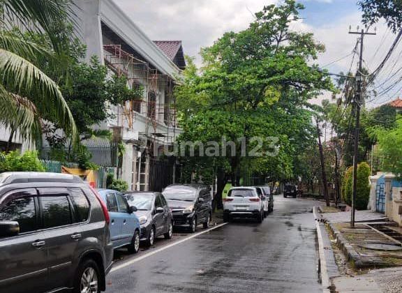 Sell Fast Best Price Old House Cempaka Putih Tengah 2