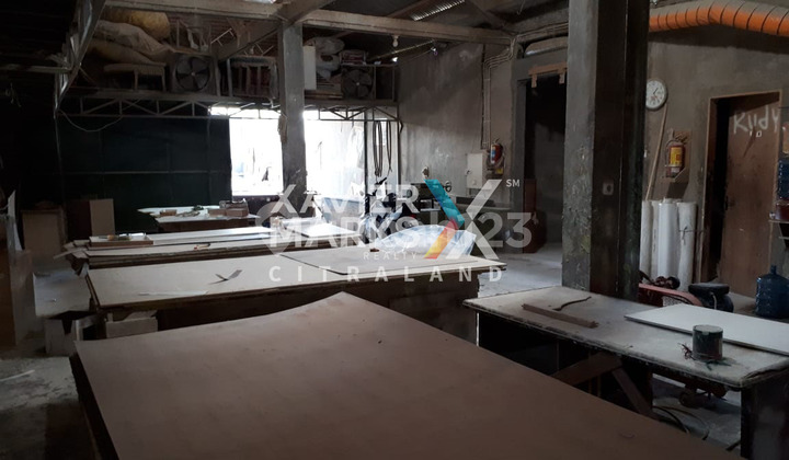Gudang Raya Menganti Laban Lokasi Nol Jalan Raya Cocok Buat Usaha 6