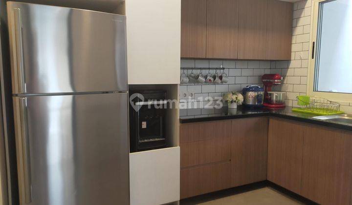 Rumah Cantik Hoek Semi Furnished Dekat Umn di Cluster Volta Scientia Gading Serpong, Tangerang 2