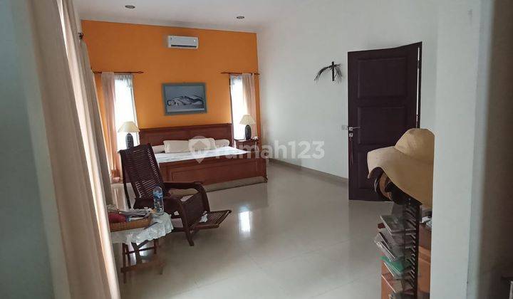 Rumah 2 Lantai Bagus Semi Furnished SHM di Bsd Telaga Golf, Tangerang 2