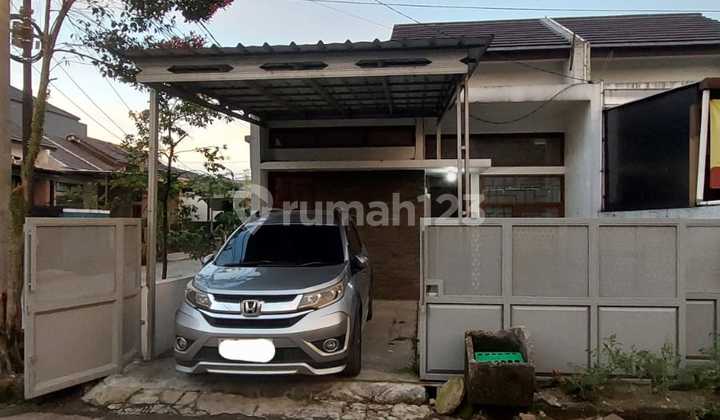 Disewakan Rumah Hook di Komplek Kinagara Regency Bojongsoang
